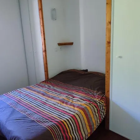 Appartement Dans Avec Piscine Et Parking Couvert Besse-et-Saint-Anastaise