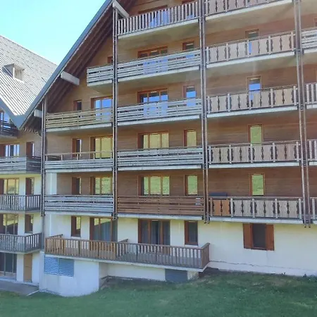 Dans Résidence Avec Piscine Et Parking Couvert *